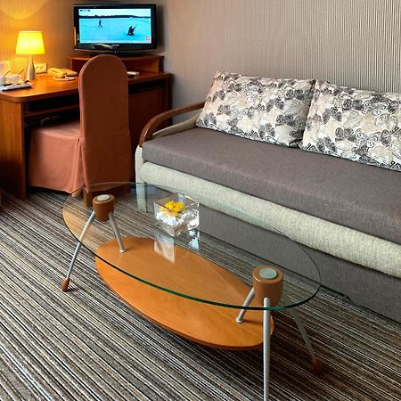 Economy Room In Hotel Eney Leópolis Exterior foto